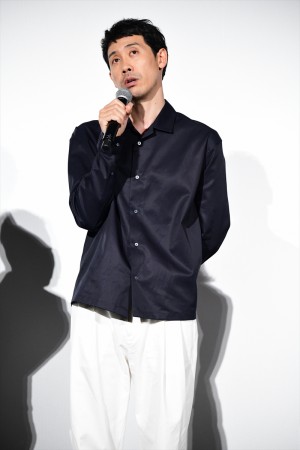 映画『焼肉ドラゴン』初日舞台挨拶に登壇した大泉洋