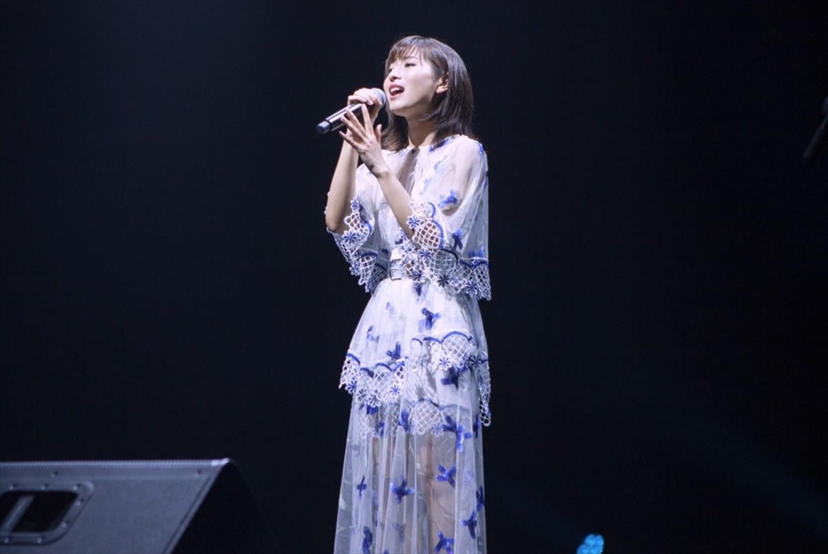 “あの女優に激似!?”ロン・モンロウ、歌手デビュー　透明感ある歌声披露