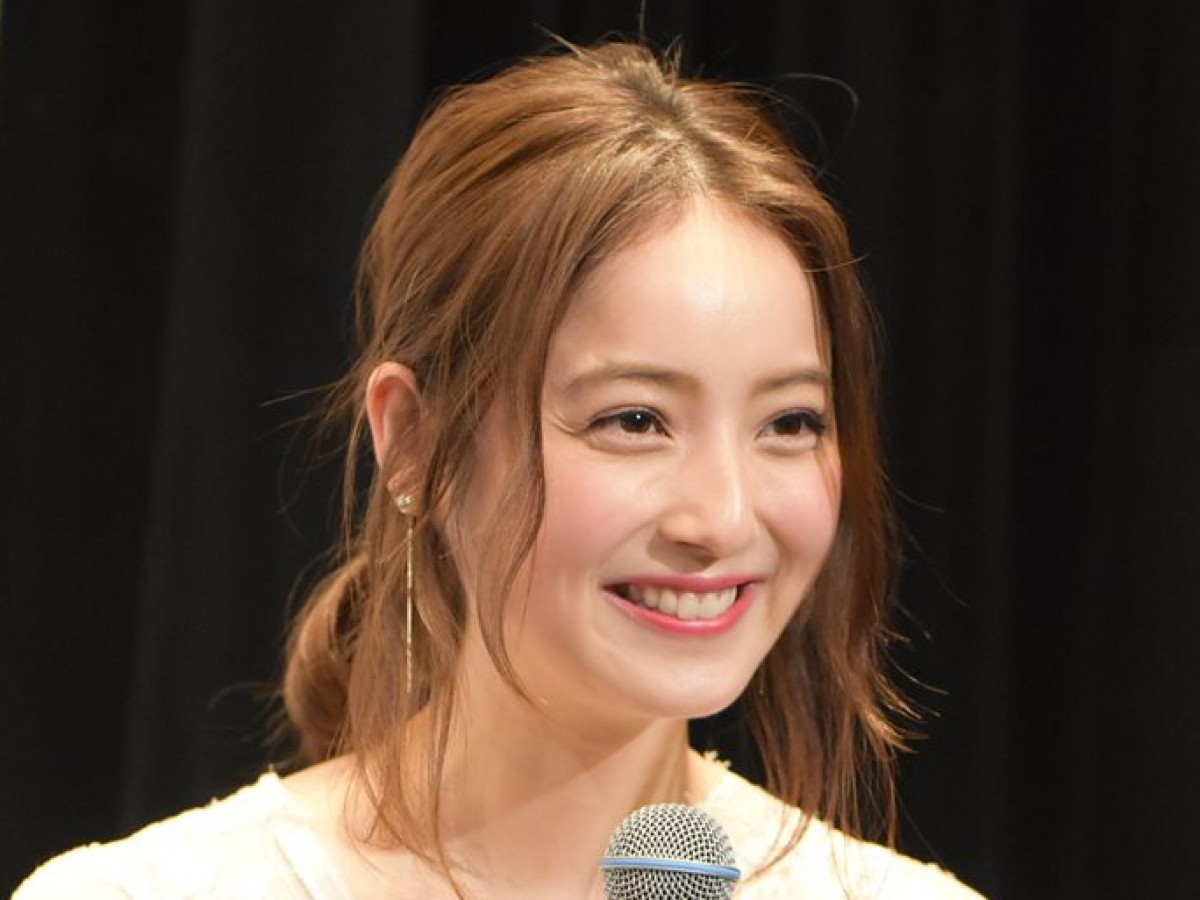 佐々木希 初の ウルフ パーマ ヘアに 美しすぎ と絶賛の声 19年1月27日 エンタメ ニュース クランクイン