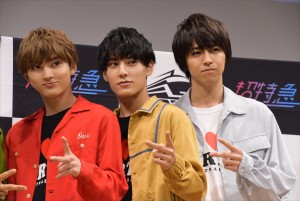 超特急写真集『restart』発売記念イベントに登場した（左から）ユーキ、ユースケ、タカシ