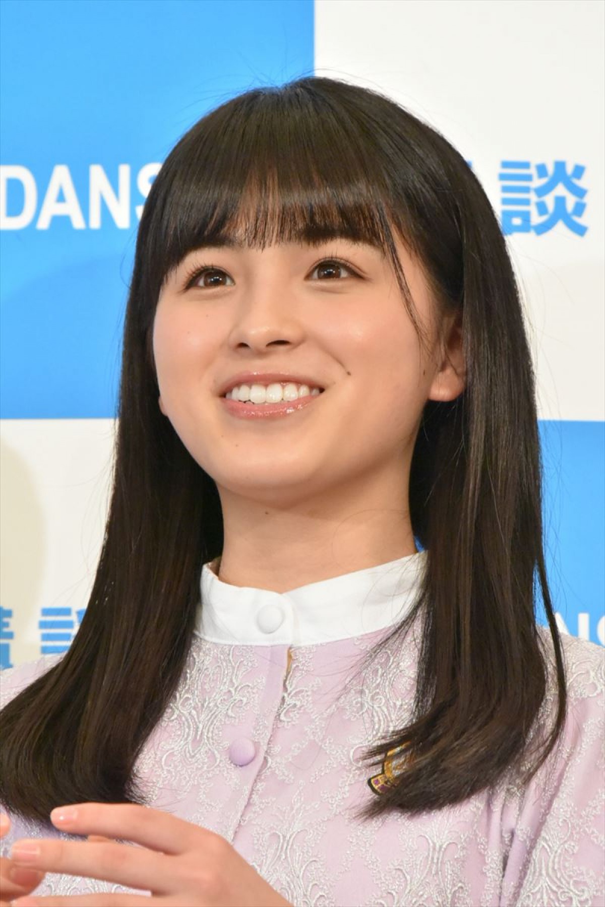 白石麻衣のキス顔に、秋元真夏「私にしか見せない表情です」と自信