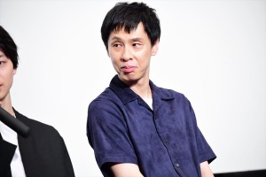 『君が君で君だ』完成披露舞台挨拶に登壇した大倉孝二