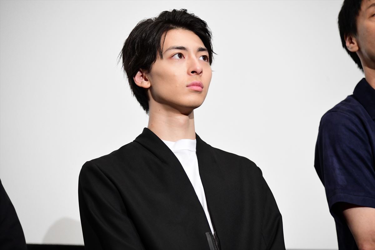 池松壮亮、過去の恥ずかしい行動を告白「ラブレターを工事現場に投げた」