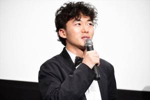 『君が君で君だ』完成披露舞台挨拶に登壇した松居大悟
