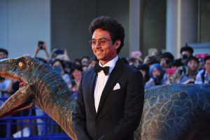 映画『ジュラシック・ワールド／炎の王国』ジャパンプレミアに登場した満島真之介