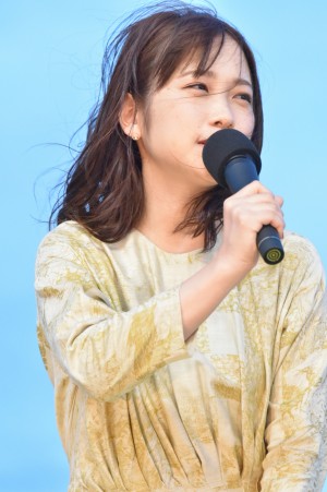 「東京シティ競馬」2018年帝王賞イメージキャラクター来場イベントに登場した川栄李奈