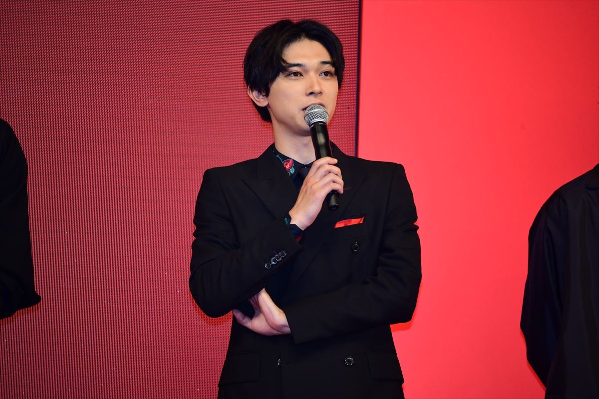 吉沢亮、福士蒼汰との戦闘シーンは「特撮ファンにはたまらない」