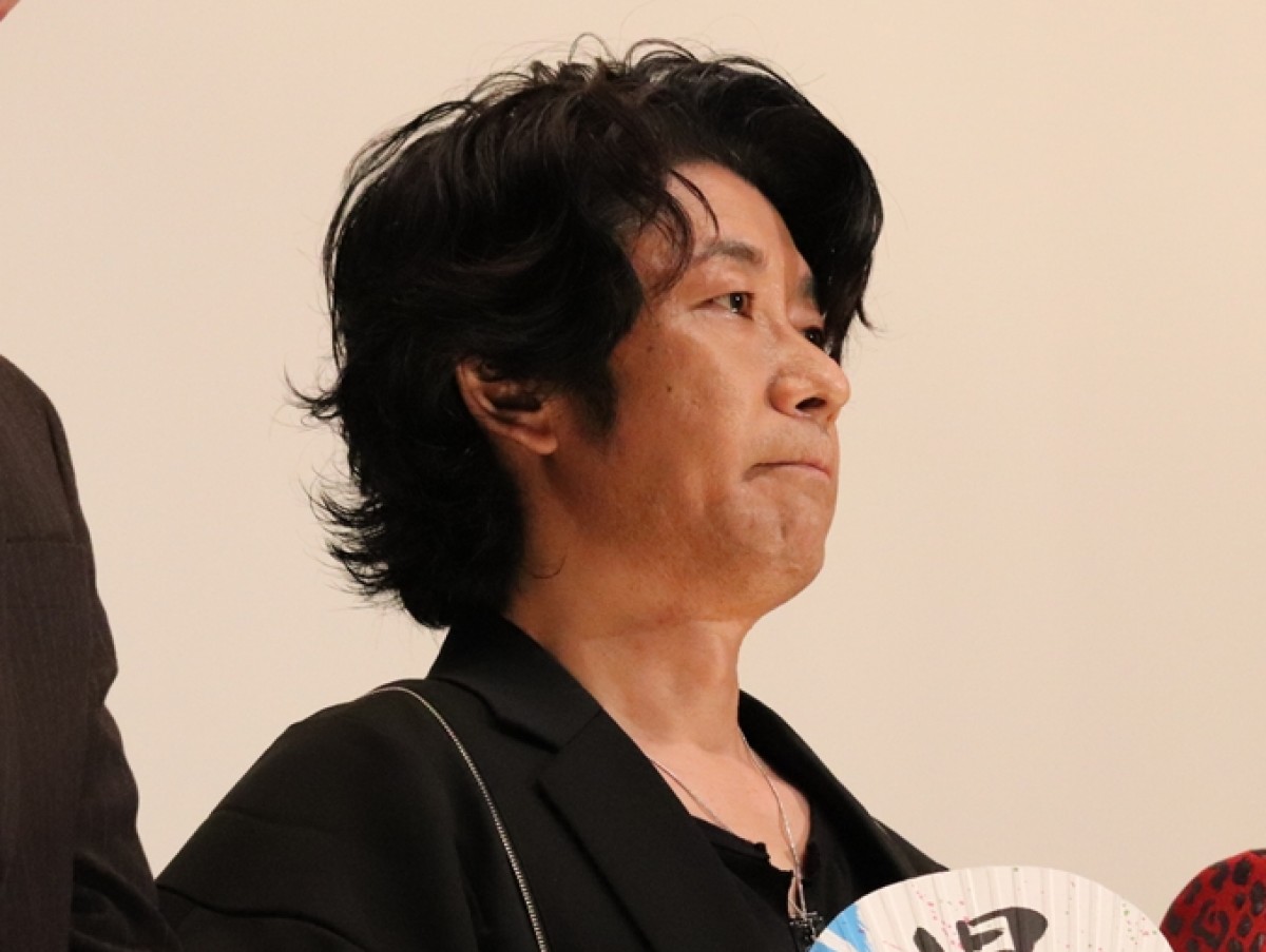 綾野剛、浅野忠信の暴走アドリブに苦戦 「本当にカオス状態だった」