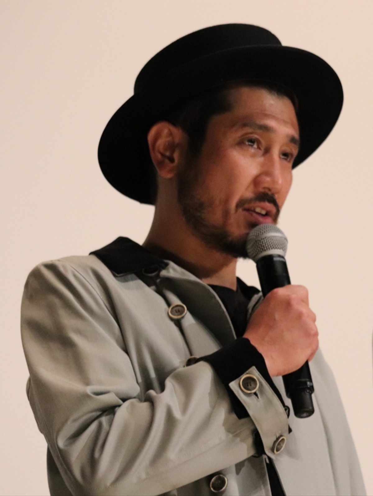 綾野剛、浅野忠信の暴走アドリブに苦戦 「本当にカオス状態だった」