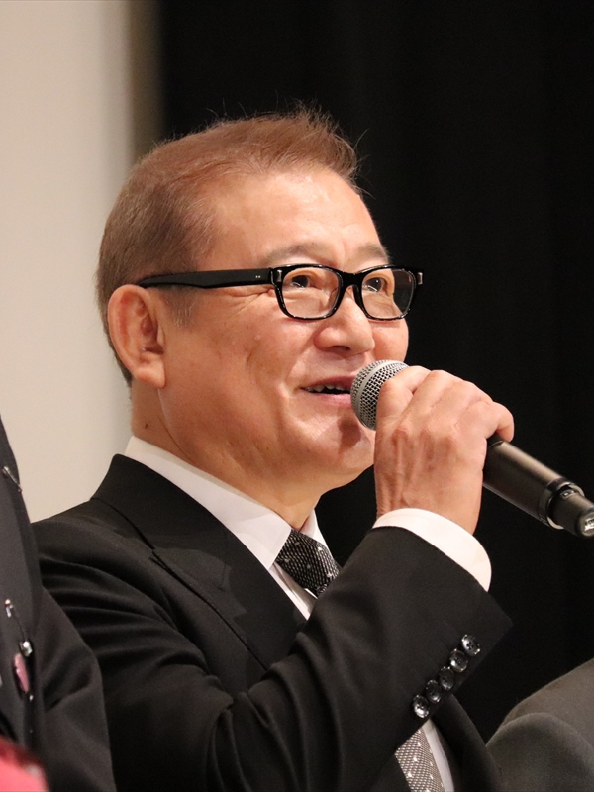 綾野剛、浅野忠信の暴走アドリブに苦戦 「本当にカオス状態だった」