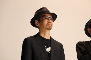 映画『パンク侍、斬られて候』初日舞台挨拶に登壇した石井岳龍監督
