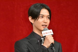 ドラマ『高嶺の花』記者会見に出席した千葉雄大