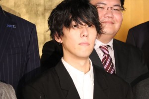 映画『泣き虫しょったんの奇跡』完成披露舞台挨拶に登壇した野田洋次郎