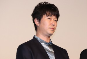 映画『泣き虫しょったんの奇跡』完成披露舞台挨拶に登壇した新井浩文