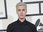 ジャスティン・ビーバー、デート中に高級ベンツ故障で、自ら交通整理