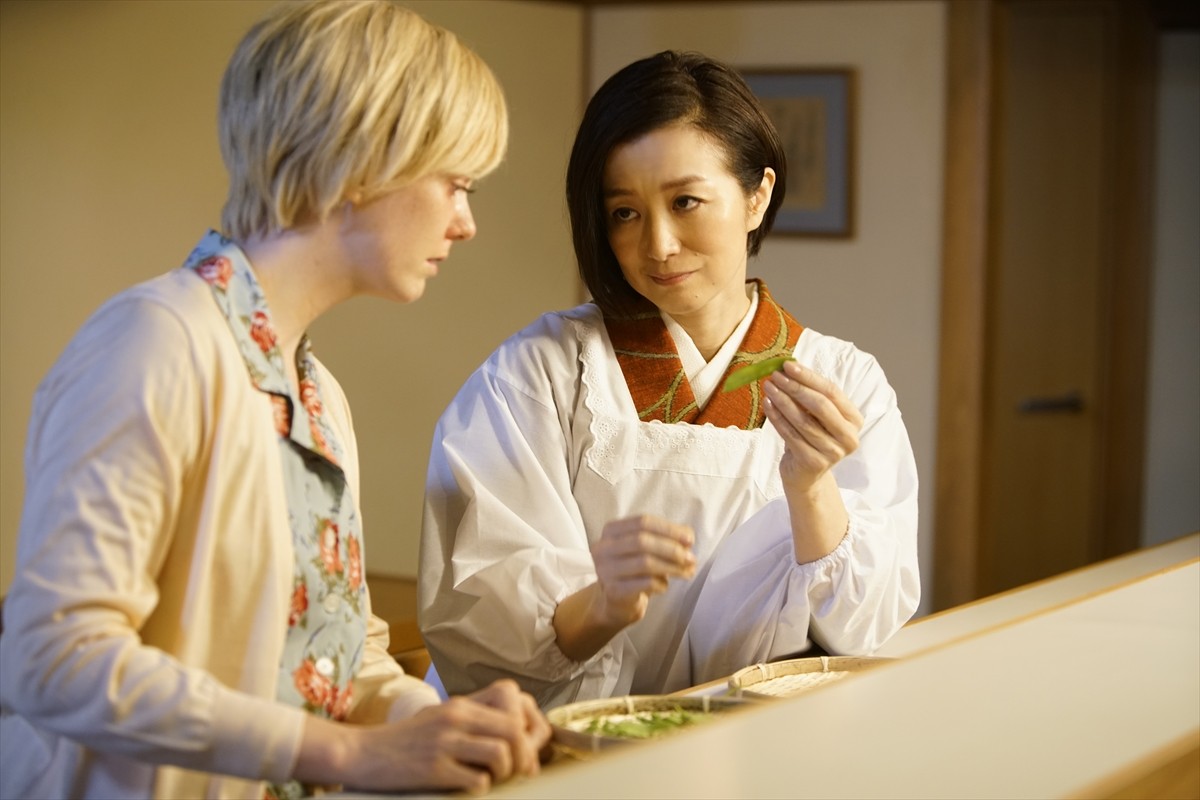 8人の豪華女優が集結　小泉今日子主演『食べる女』シーン写真初解禁
