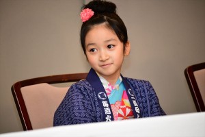 ドラマ『義母と娘のブルース』制作発表に出席した横溝菜帆