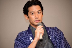 ドラマ『義母と娘のブルース』制作発表に出席した竹野内豊