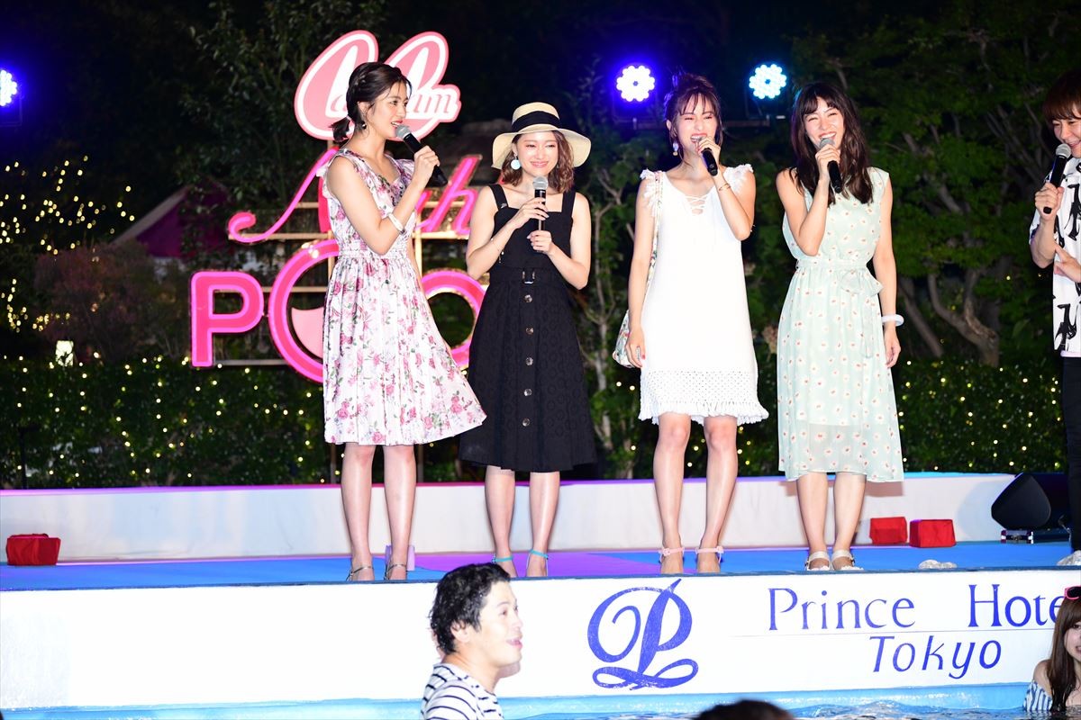 chay、美ボディの秘訣は「やべえ棒」 ナイトプールで明かす