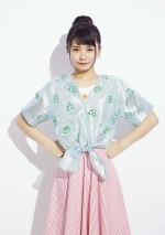 ＜2018年・夏　クランクイン！が注目する若手女優＞足立佳奈　1999年10月14日・岐阜県生まれ／2014年にLINE×SONY MUSICオーディションで12万5094人の中からグランプリを獲得。同年2月、Twitterにアップした15秒動画が話題となり、中高生の間で社会現象に。シンガーソングライターでありながら、NHK Eテレ高校講座『国語表現』のMCを務めるなど、活動の幅を広げている。