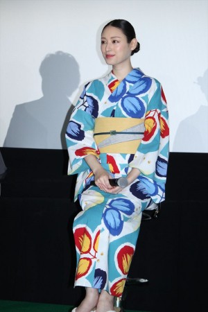 ドラマ『遺留捜査』完成披露試写会＆舞台挨拶に出席した栗山千明