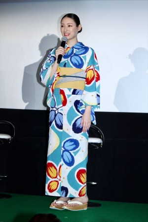 ドラマ『遺留捜査』完成披露試写会＆舞台挨拶に出席した栗山千明