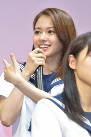 『チア☆ダン』特別試写会＆舞台挨拶に登壇した山本舞香