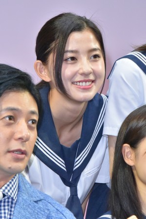 『チア☆ダン』特別試写会＆舞台挨拶に登壇した朝比奈彩