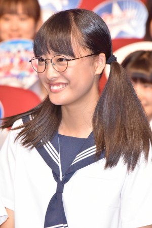 『チア☆ダン』特別試写会＆舞台挨拶に登壇した大友花恋