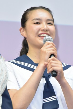 『チア☆ダン』特別試写会＆舞台挨拶に登壇した箭内夢菜