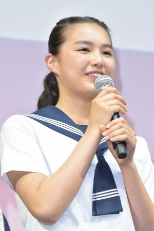 『チア☆ダン』特別試写会＆舞台挨拶に登壇した箭内夢菜