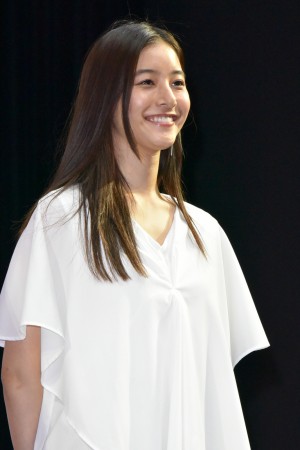 『チア☆ダン』特別試写会＆舞台挨拶に登壇した新木優子