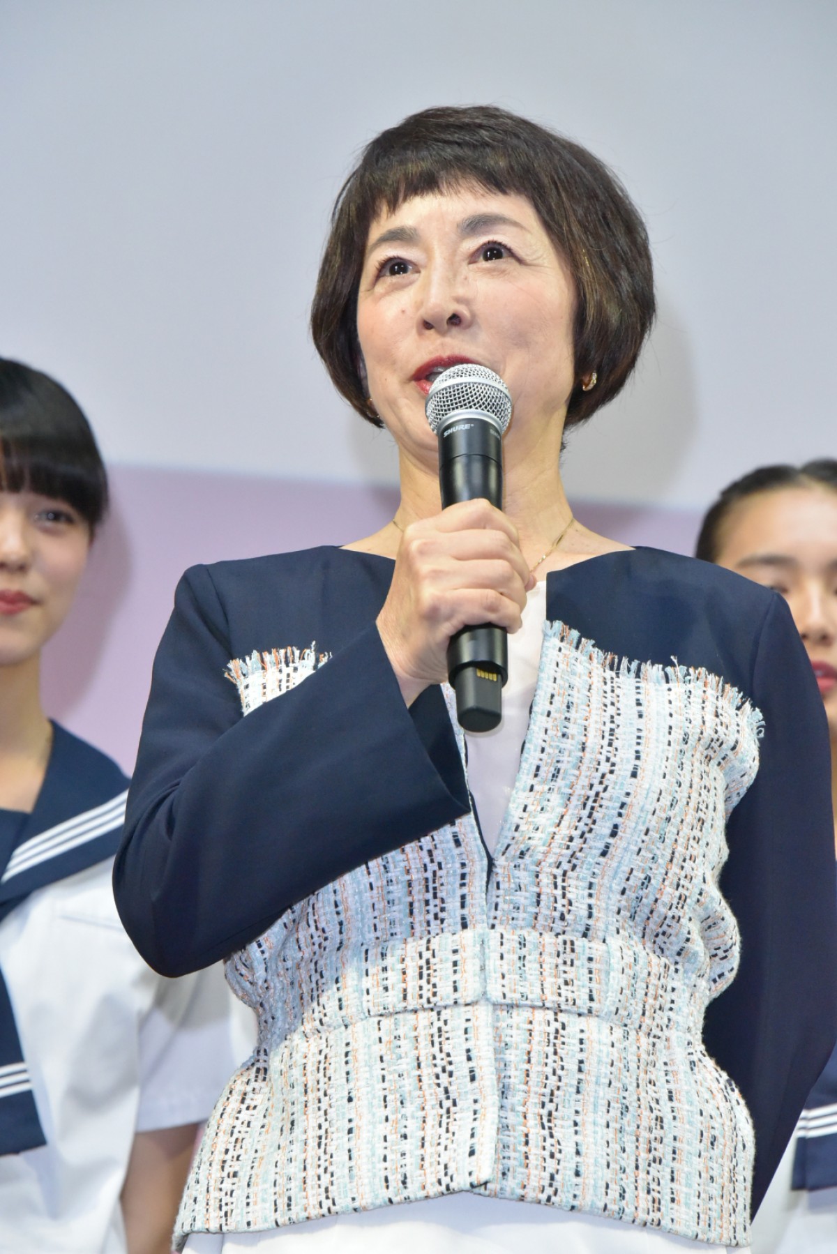 土屋太鳳、『チア☆ダン』ダンス猛練習中 “指スマ”でチームワーク最高