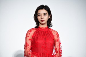 『ルームロンダリング』公開初日舞台挨拶に登壇した池田エライザ