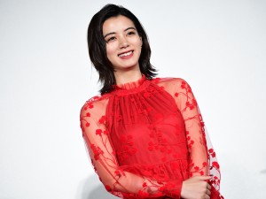 『ルームロンダリング』公開初日舞台挨拶に登壇した池田エライザ