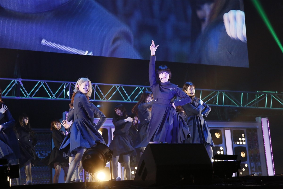 欅坂46・平手友梨奈登場にファン歓喜「JUMP MUSIC FESTA」