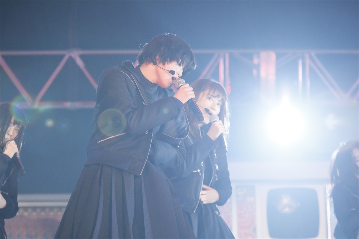 欅坂46・平手友梨奈登場にファン歓喜「JUMP MUSIC FESTA」
