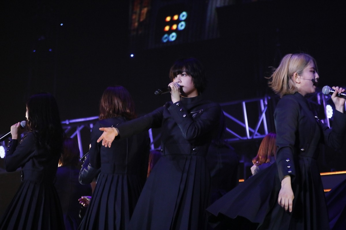 欅坂46・平手友梨奈登場にファン歓喜「JUMP MUSIC FESTA」