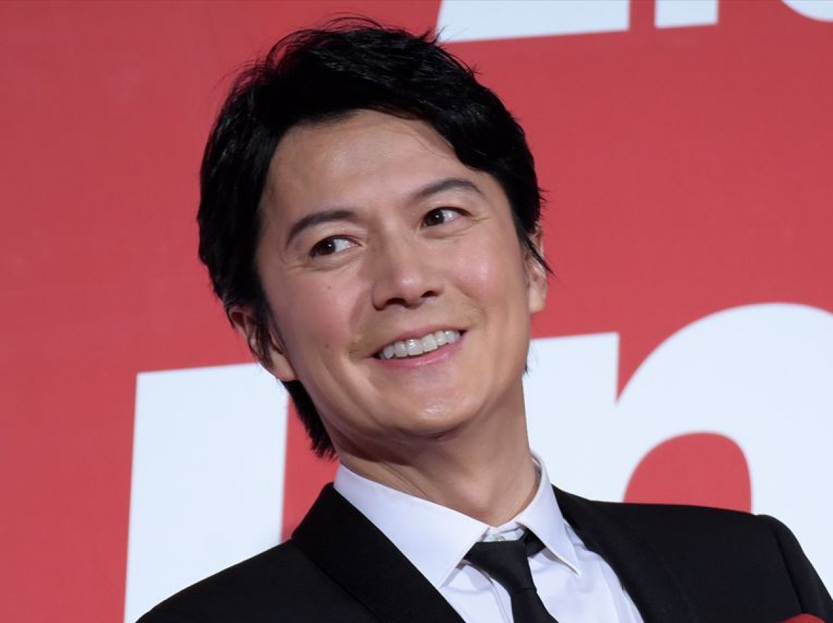 福山雅治、幼少期の“家族写真”に反響　“お母さん似”指摘する声続々