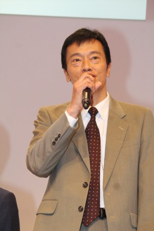 遠藤憲一、『健康で文化的な最低限度の生活』制作発表に登場