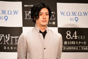 『連続ドラマW　イアリー 見えない顔』完成披露試写会に登場したオダギリジョー