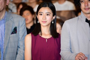 『連続ドラマW　イアリー 見えない顔』完成披露試写会に登場した黒島結菜