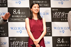 『連続ドラマW　イアリー 見えない顔』完成披露試写会に登場した黒島結菜