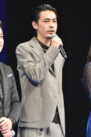 映画『コード・ブルー』完成披露試写会に登壇した成田凌