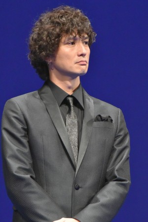 映画『コード・ブルー』完成披露試写会に登壇した安藤政信