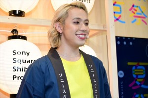 「ソニーであそぶ“夏祭り”」オープニングイベントに登場したりゅうちぇる