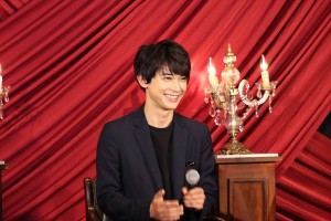 ドラマ24『GIVER 復讐の贈与者』記者会見に登場した吉沢亮