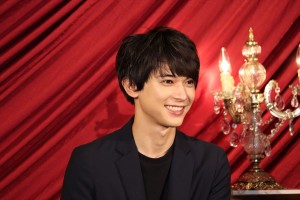 ドラマ24『GIVER 復讐の贈与者』記者会見に登場した吉沢亮