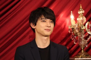 ドラマ24『GIVER 復讐の贈与者』記者会見に登場した吉沢亮