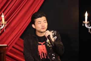 ドラマ24『GIVER 復讐の贈与者』記者会見に登場した小林勇貴監督